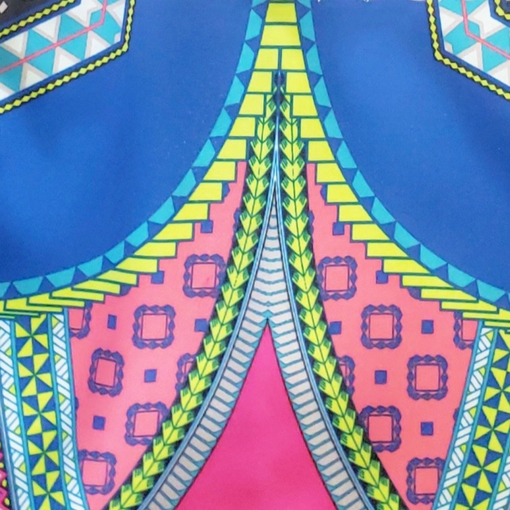 Dress - Picture 3 of 3